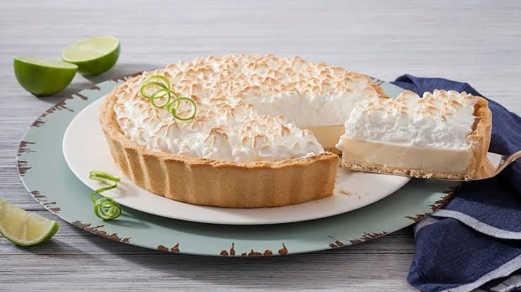 Torta de limão com merengue