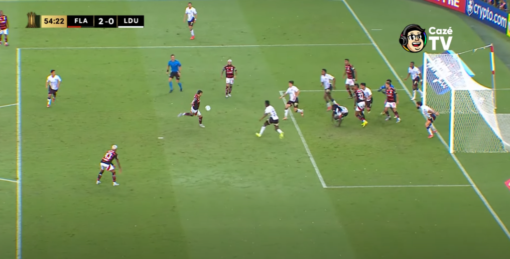 Flamengo vence a LDU - segundo gol Luiz Araújo