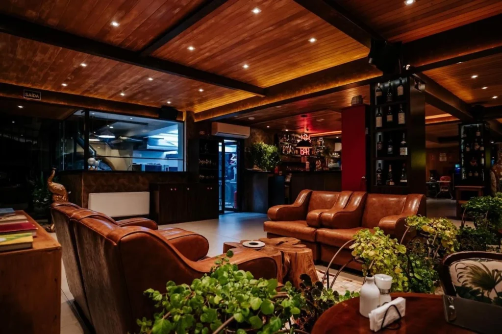 O Frio Chegou: Descubra os Melhores Destinos para Curtir a Temporada de Inverno - Chris Park Hotel